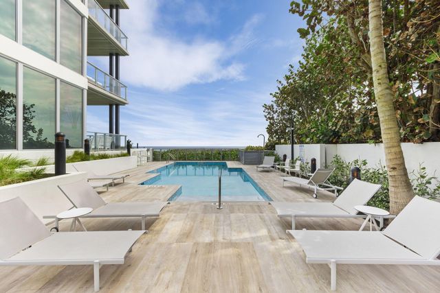 1625 S Ocean Boulevard 11, Delray Beach, FL 33483