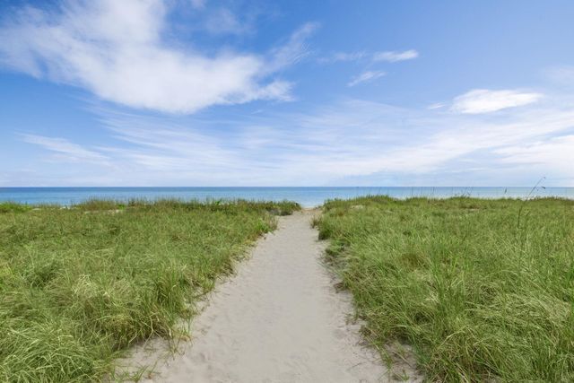 1625 S Ocean Boulevard 11, Delray Beach, FL 33483