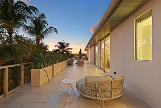 1625 S Ocean Boulevard 11, Delray Beach, FL 33483