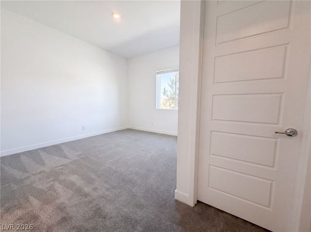 8219 Gusty Brook Street, Las Vegas, NV 89113