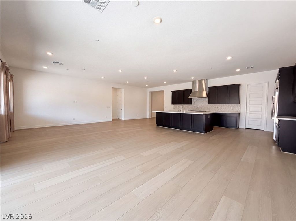 8219 Gusty Brook Street, Las Vegas, NV 89113 — photo 3