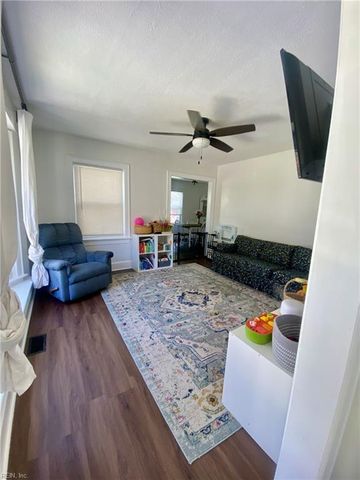 121 Winshire ST, Norfolk, VA 23503