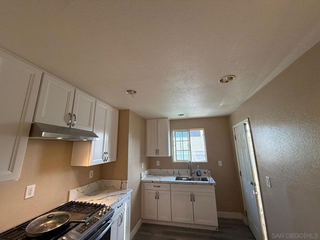 1721 29 Commercial St, San Diego, CA 92113