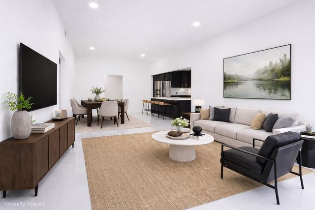 6370 Plunkett Street, Hollywood, FL 33023