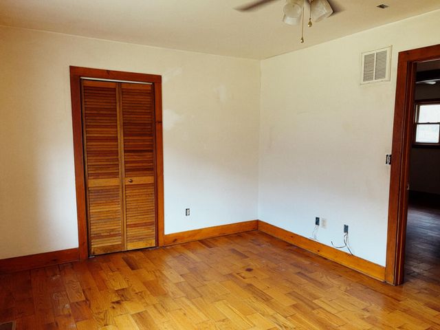 106 Honda Lane, Flat Lick, KY 40935