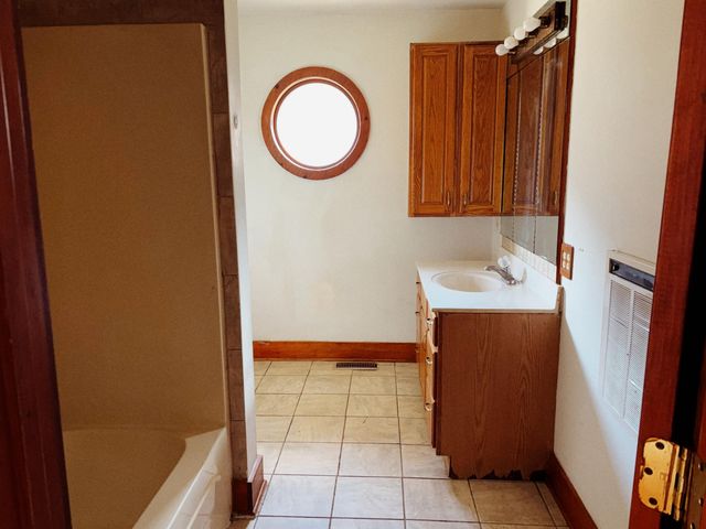 106 Honda Lane, Flat Lick, KY 40935