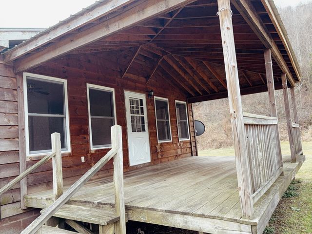 106 Honda Lane, Flat Lick, KY 40935