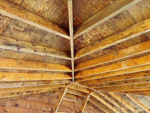 106 Honda Lane, Flat Lick, KY 40935