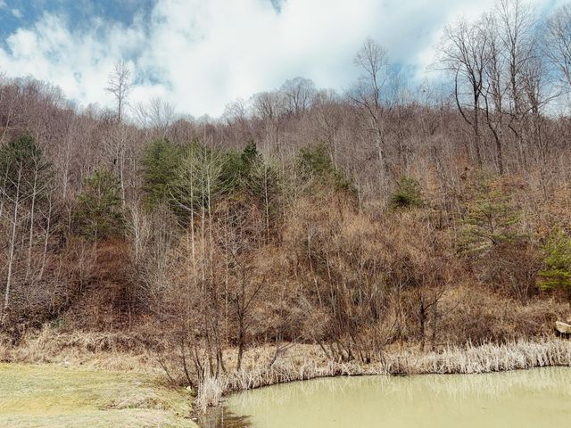 106 Honda Lane, Flat Lick, KY 40935