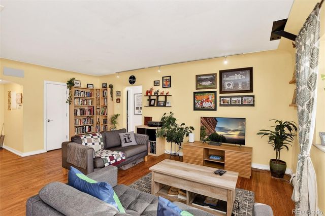 636 N Washington Street 101, Denver, CO 80203