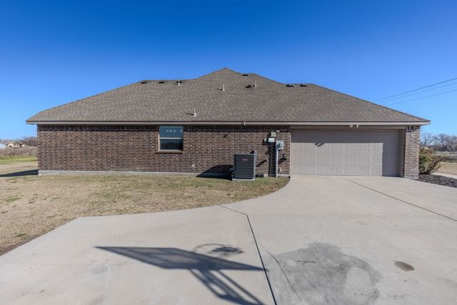 4608 County Road 2714, Caddo Mills, TX 75135