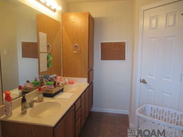 12727 Bonnie Bleu Dr, Denham Springs, LA 70726