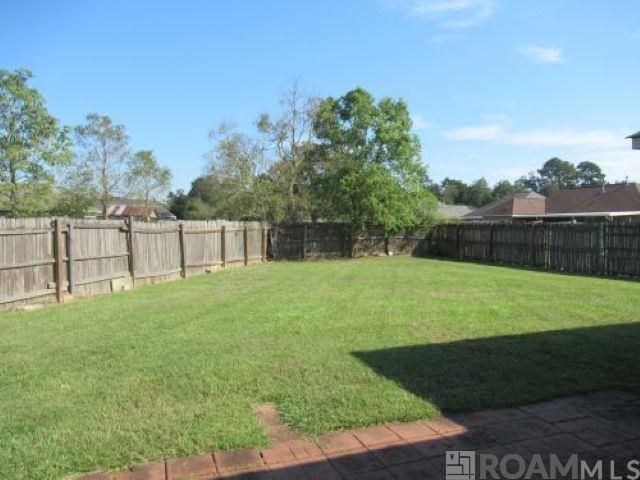 12727 Bonnie Bleu Dr, Denham Springs, LA 70726
