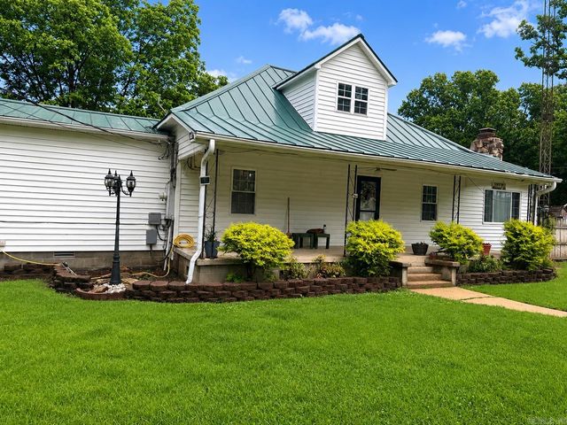 300 W Hinkley St, Brookland, AR 72417