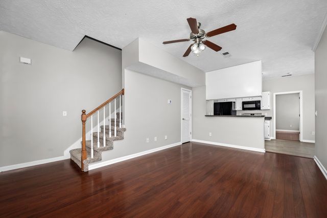 2634 Sewanee Pl, Murfreesboro, TN 37128