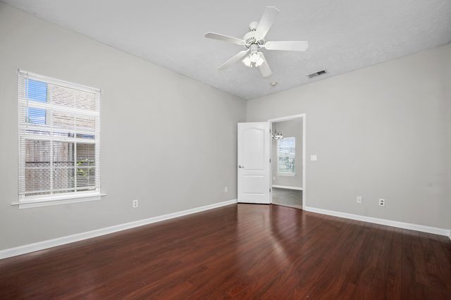 2634 Sewanee Pl, Murfreesboro, TN 37128