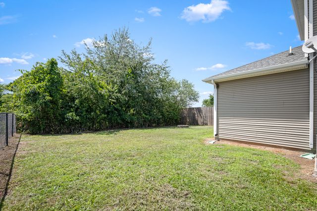 2634 Sewanee Pl, Murfreesboro, TN 37128