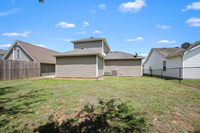 2634 Sewanee Pl, Murfreesboro, TN 37128