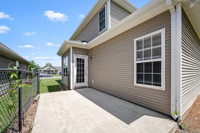 2634 Sewanee Pl, Murfreesboro, TN 37128