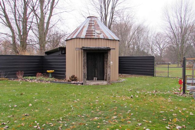 130 Bacon Road, Saginaw, MI 48609