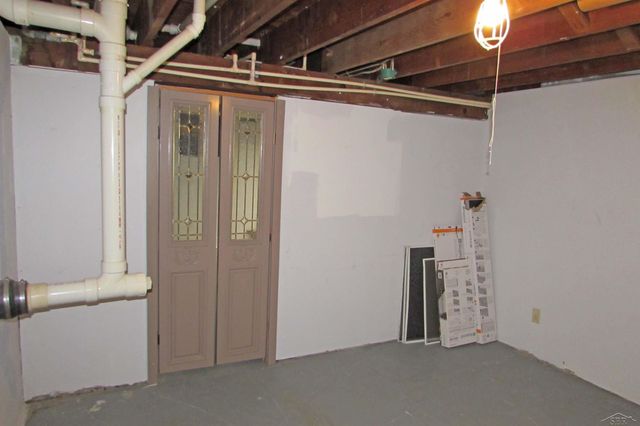 130 Bacon Road, Saginaw, MI 48609