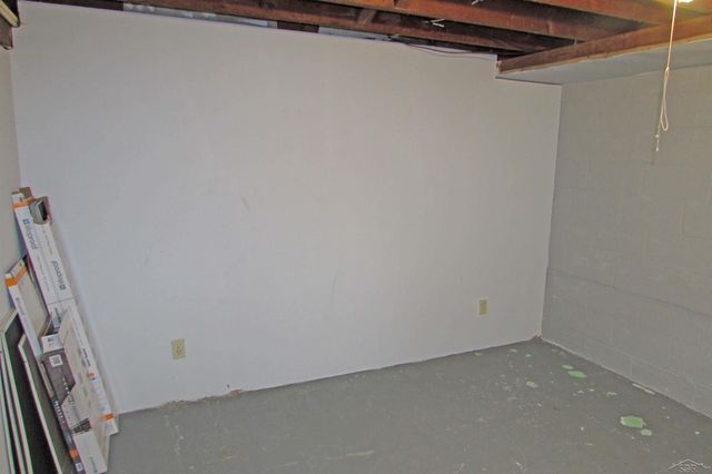 130 Bacon Road, Saginaw, MI 48609