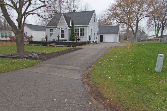 130 Bacon Road, Saginaw, MI 48609