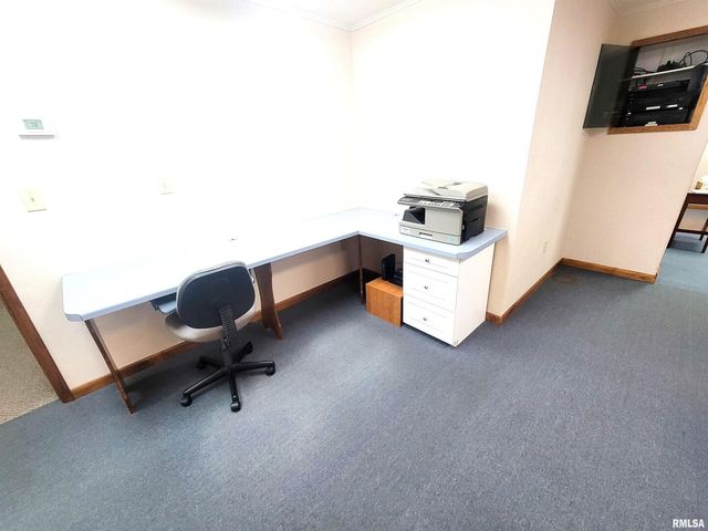 119 W 2ND Street, Flora, IL 62839