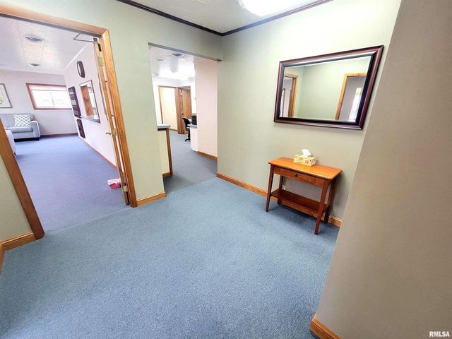 119 W 2ND Street, Flora, IL 62839