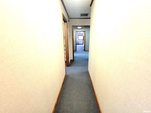 119 W 2ND Street, Flora, IL 62839