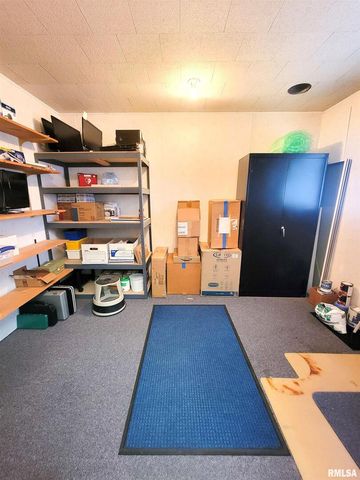 119 W 2ND Street, Flora, IL 62839