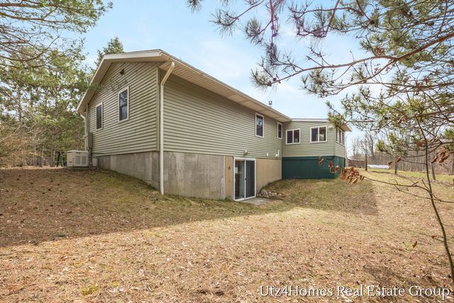 1695 160th Avenue, Deerfield Twp, MI 49336
