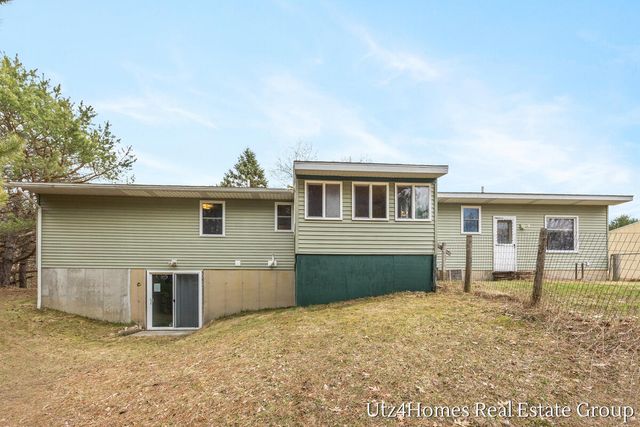 1695 160th Avenue, Deerfield Twp, MI 49336