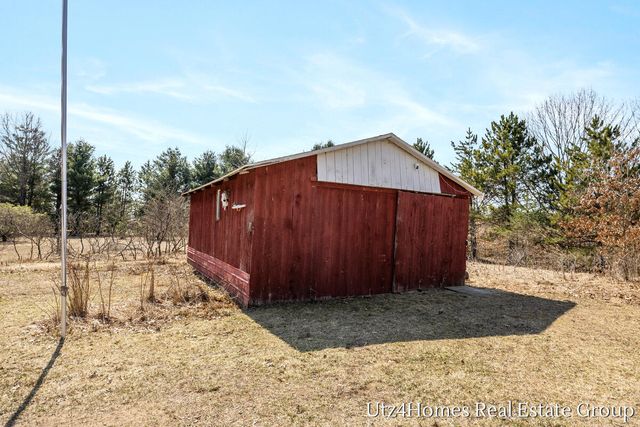 1695 160th Avenue, Deerfield Twp, MI 49336