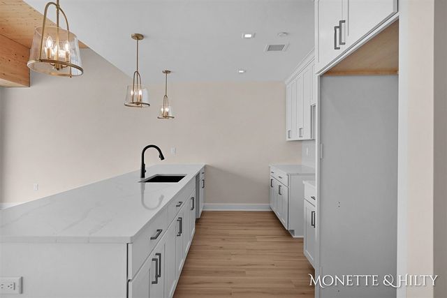 901 Adelaide Circle 607, Muskegon, MI 49441