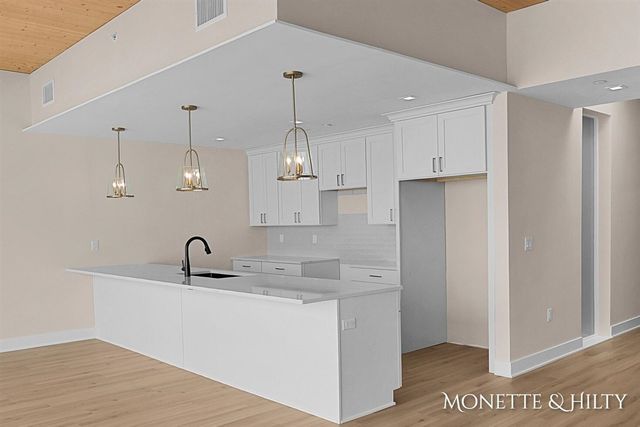 901 Adelaide Circle 607, Muskegon, MI 49441