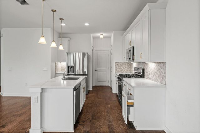 7200 Grenadine Bloom BND B, Del Valle, TX 78617