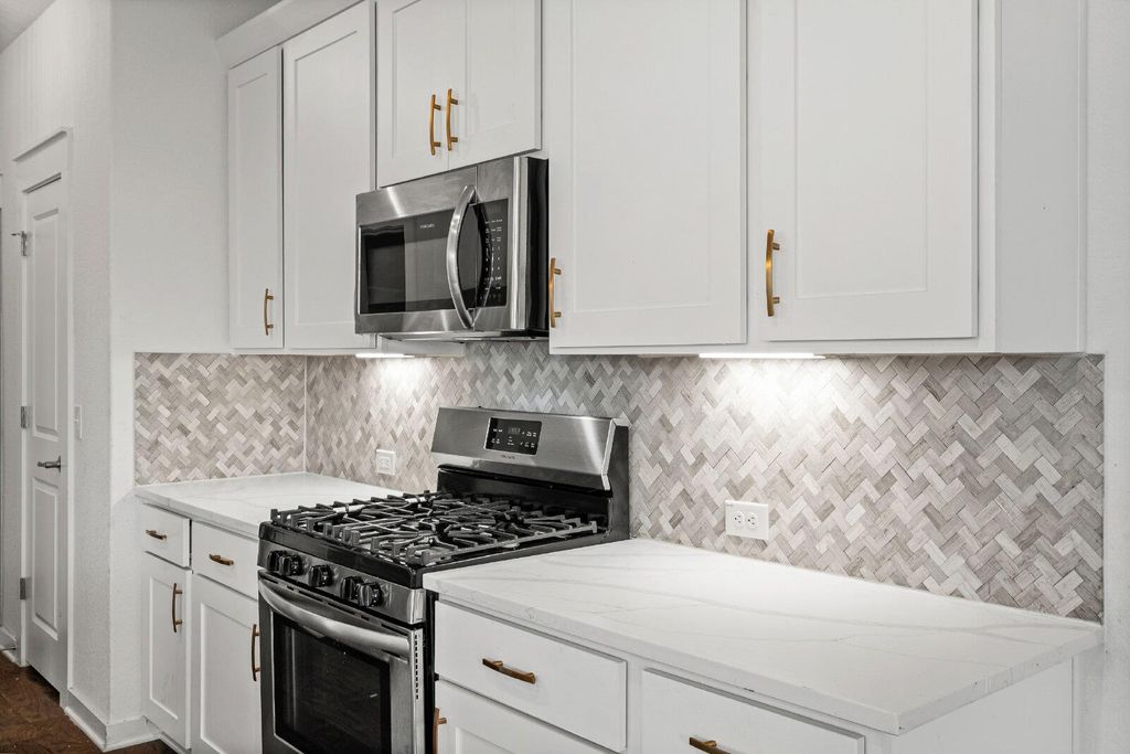 7200 Grenadine Bloom BND B, Del Valle, TX 78617