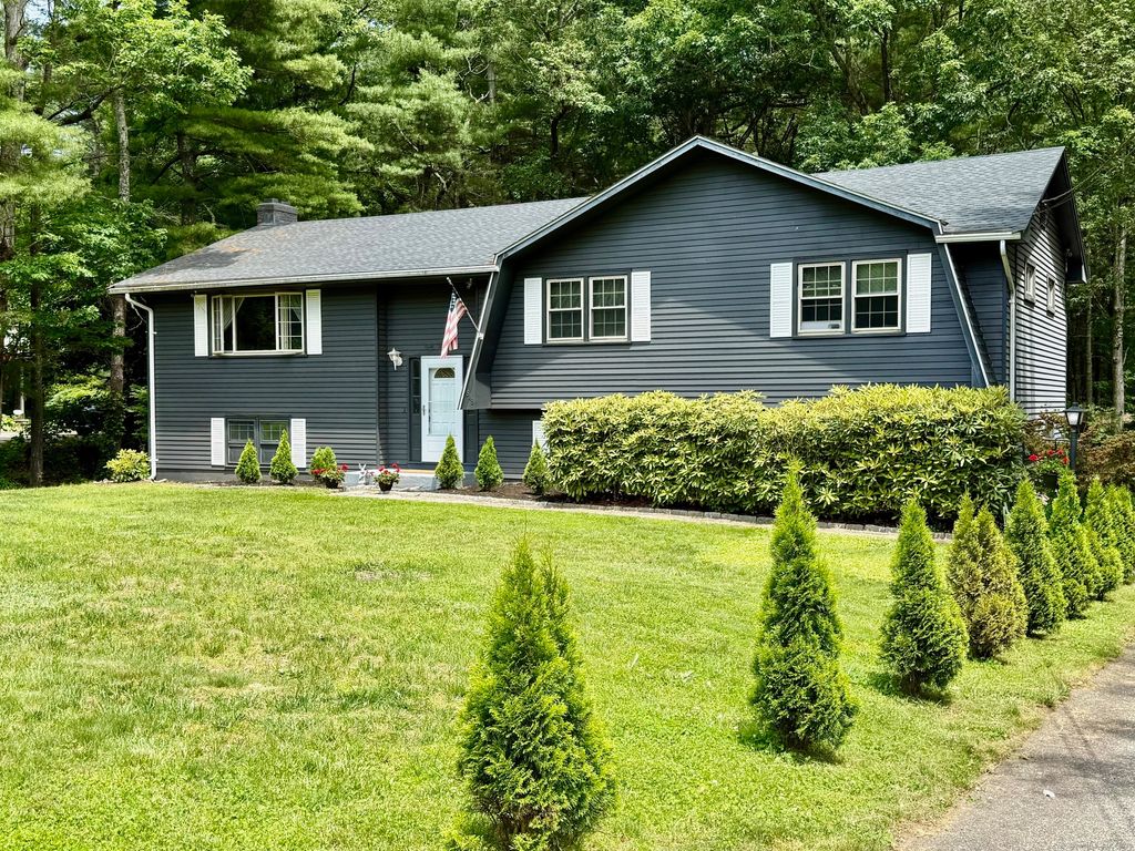 848 Manchester Road, Glastonbury, CT 06033