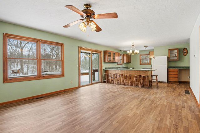 67747 Thunderbird Drive, Sturgis, MI 49091