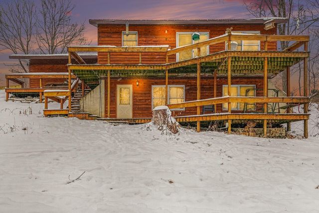 67747 Thunderbird Drive, Sturgis, MI 49091