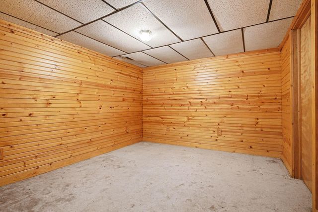 67747 Thunderbird Drive, Sturgis, MI 49091