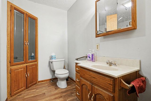 67747 Thunderbird Drive, Sturgis, MI 49091