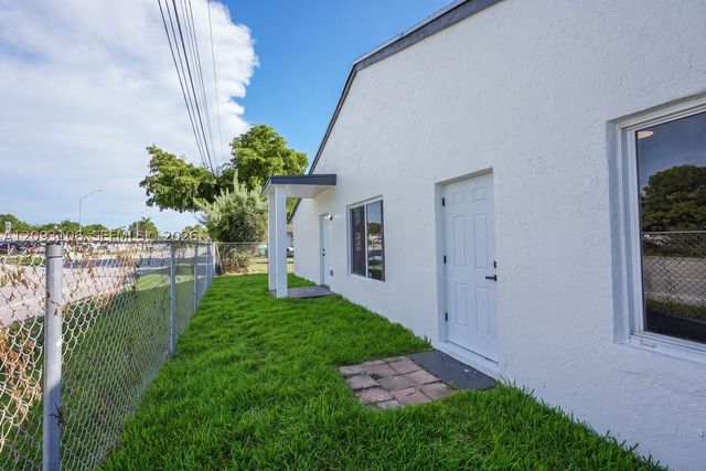 18814 NW 46th Ave, Miami Gardens, FL 33055