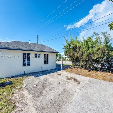 18814 NW 46th Ave, Miami Gardens, FL 33055