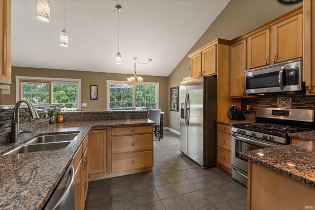 19835 Hidden Meadow Trail, Goshen, IN 46528