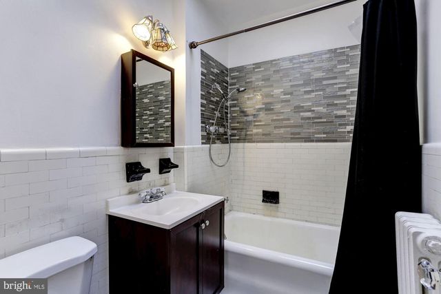 1015 QUEBEC PL NW, Washington, DC 20010