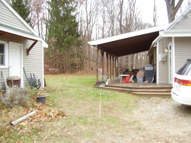 7781 W Hagar Shore Road, Coloma, MI 49038