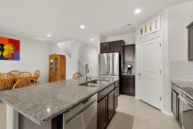 1848 Valle Vista Road NW, Los Lunas, NM 87031