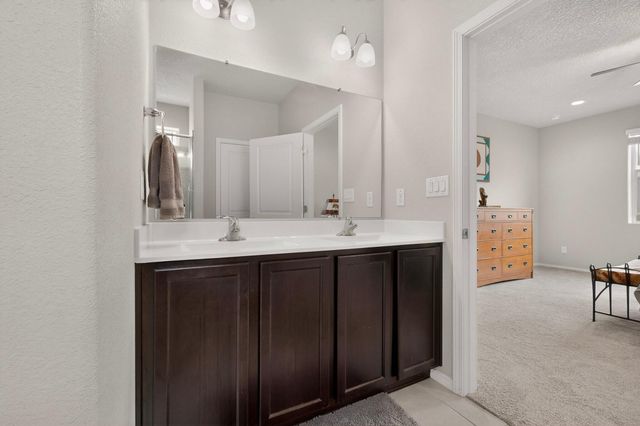 1848 Valle Vista Road NW, Los Lunas, NM 87031